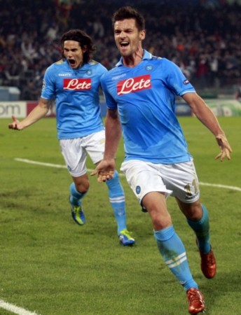 成为大众瞩 成为大众瞩